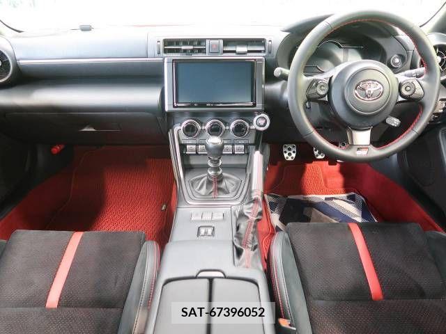 Toyota 86 2022-02 321208-1
