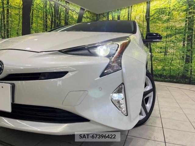 Toyota PRIUS 2017-12 322342-11