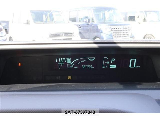 Toyota AQUA 2013-12 213748-7