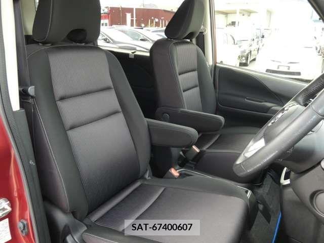 Nissan SERENA 2019-01 378921-21