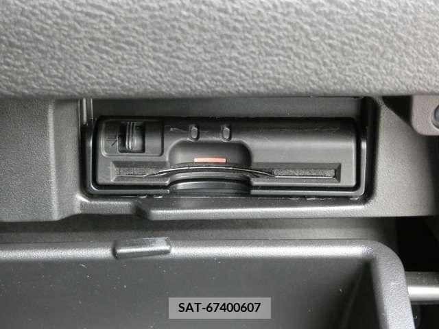 Nissan SERENA 2019-01 378921-17