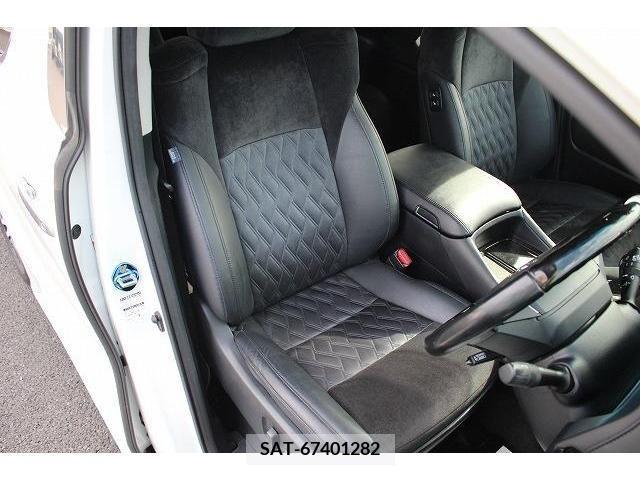 Toyota ALPHARD 2017-01 245842-12