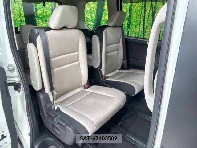 Nissan SERENA 2019-04 338623-9