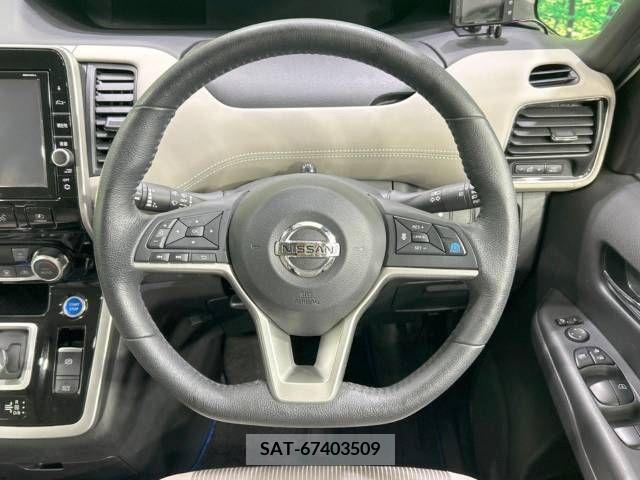 Nissan SERENA 2019-04 338623-12