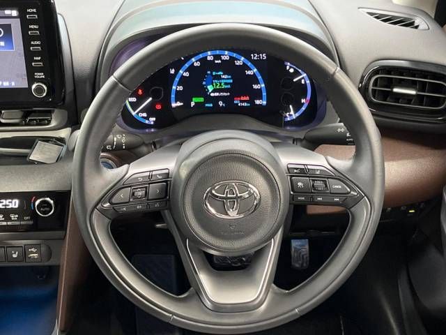 Toyota YARIS CROSS 2020-09 195423-11