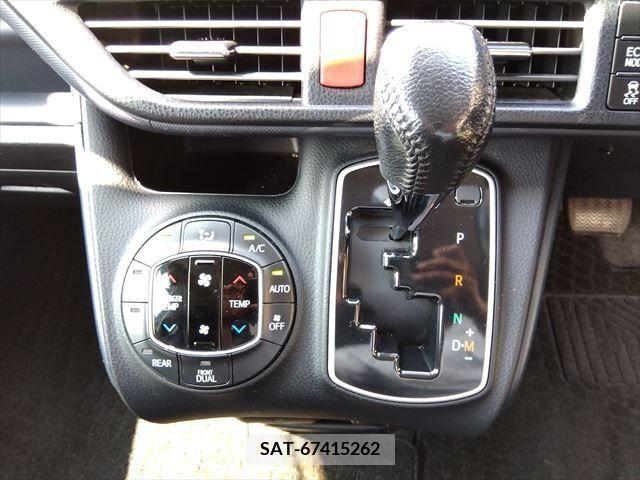 Toyota VOXY 2015-08 370359-18