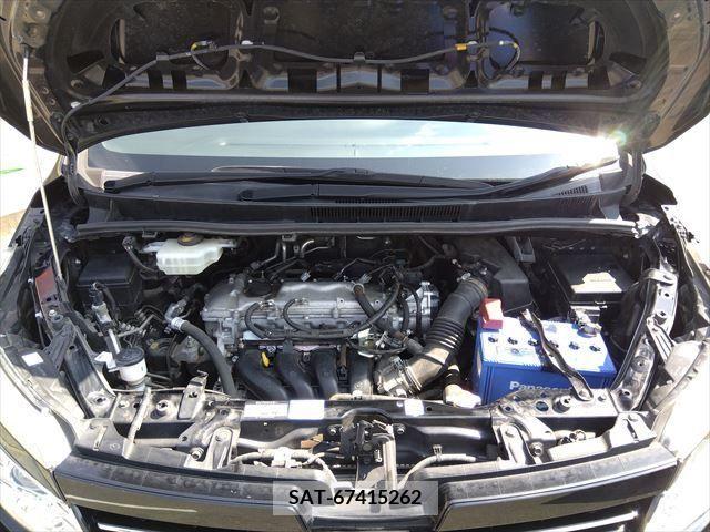 Toyota VOXY 2015-08 370359-29