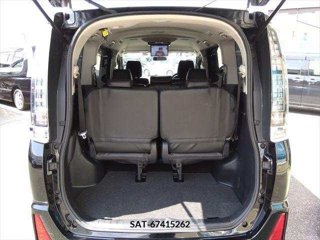 Toyota VOXY 2015-08 370359-14