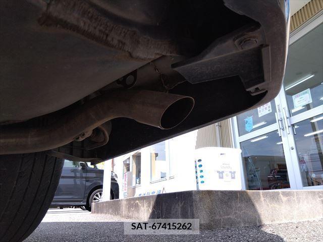 Toyota VOXY 2015-08 370359-8