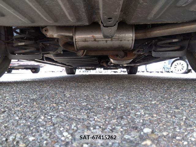 Toyota VOXY 2015-08 370359-7