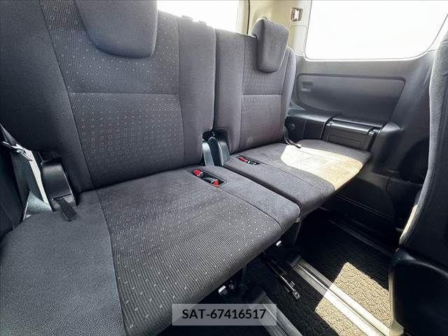 Toyota VOXY 2014-10 289075-18