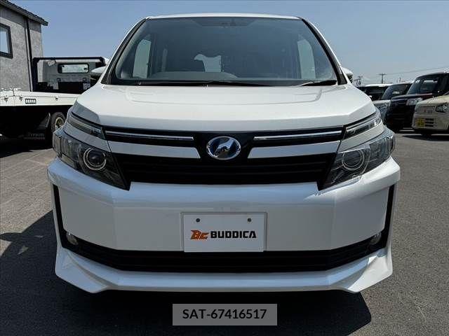 Toyota VOXY 2014-10 289075-7