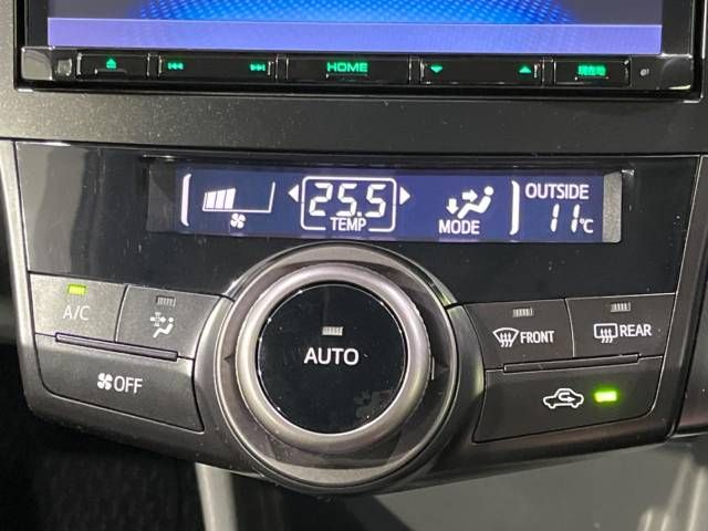 Toyota PRIUS ALPHA 2014-11 194134-7