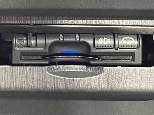 Toyota PRIUS ALPHA 2014-11 194134-6