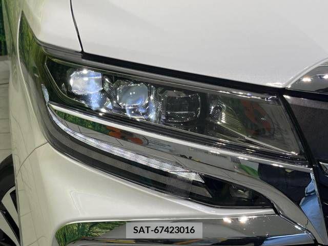 Toyota ALPHARD 2020-08 243555-11