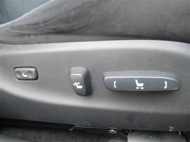 Lexus IS 2009-10 22776-9