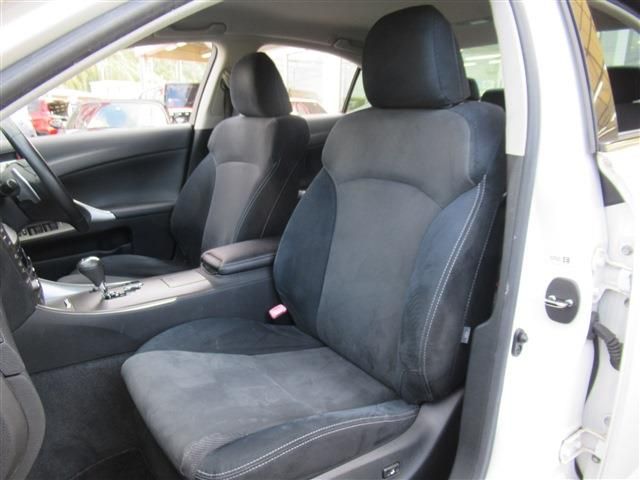 Lexus IS 2009-10 22776-14