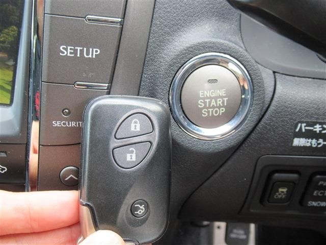 Lexus IS 2009-10 22776-7