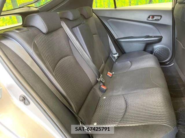Toyota PRIUS 2017-06 322278-9