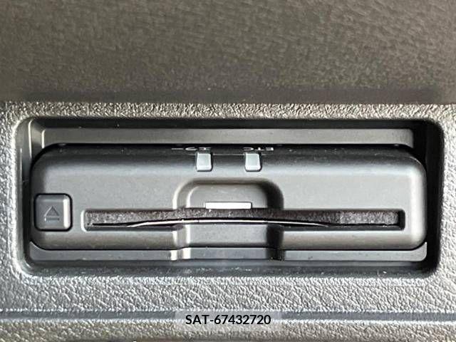 Nissan AURA 2021-11 356661-8
