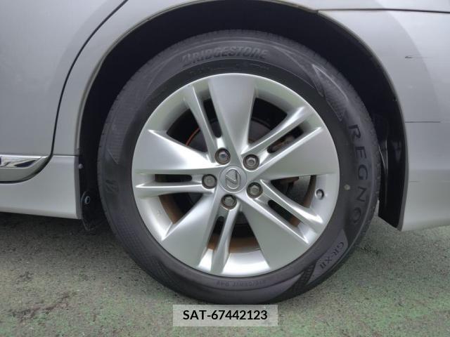 Lexus HS 2012-01 299788-27