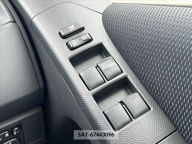 Toyota VITZ 2008-09 288611-26