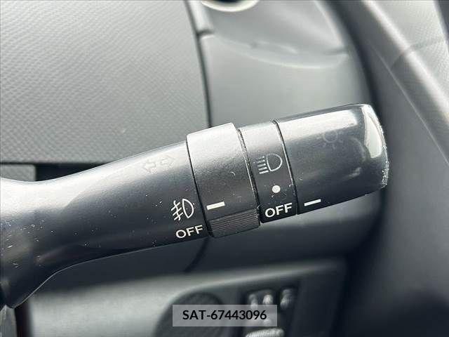 Toyota VITZ 2008-09 288611-24
