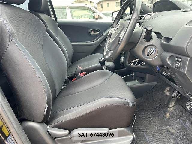 Toyota VITZ 2008-09 288611-15