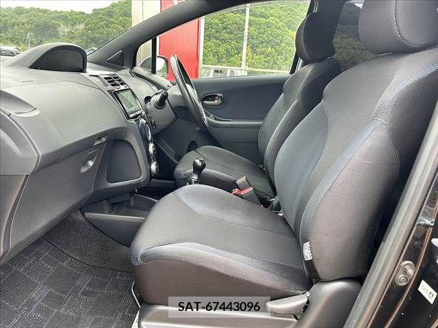 Toyota VITZ 2008-09 288611-16