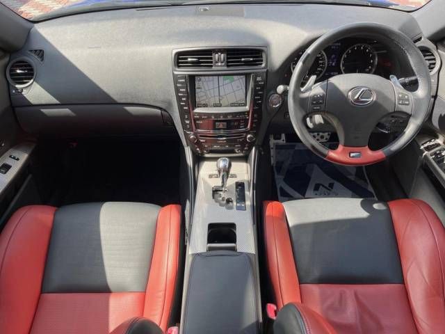 Lexus IS F 2009-06 10931-1