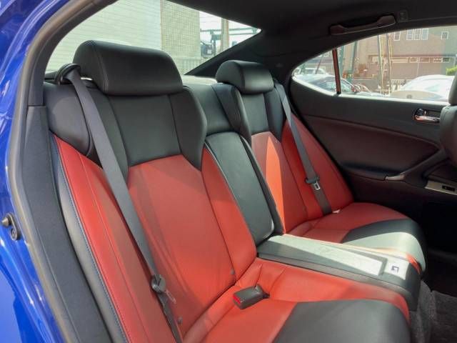 Lexus IS F 2009-06 10931-9