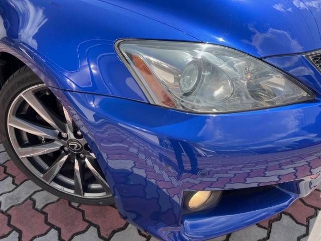 Lexus IS F 2009-06 10931-12