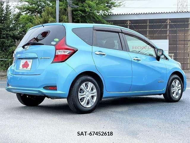 Nissan NOTE 2017-01 279845-2