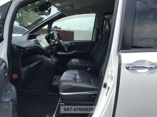 Toyota VOXY 2016-11 394938-20