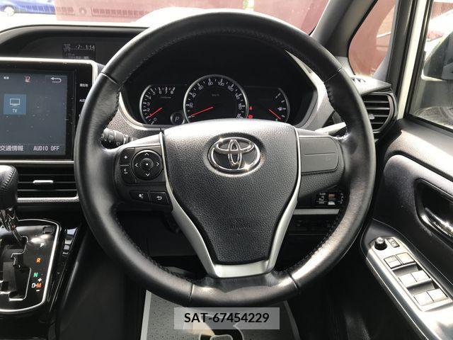 Toyota VOXY 2016-11 394938-10