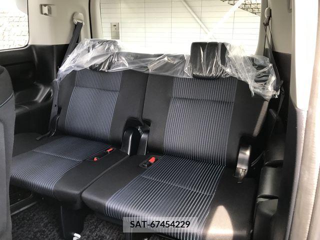 Toyota VOXY 2016-11 394938-23
