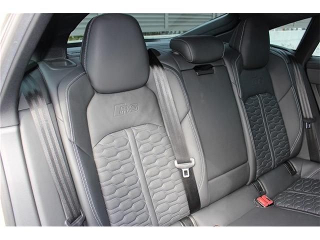 Audi RS7 2021-04 193579-10