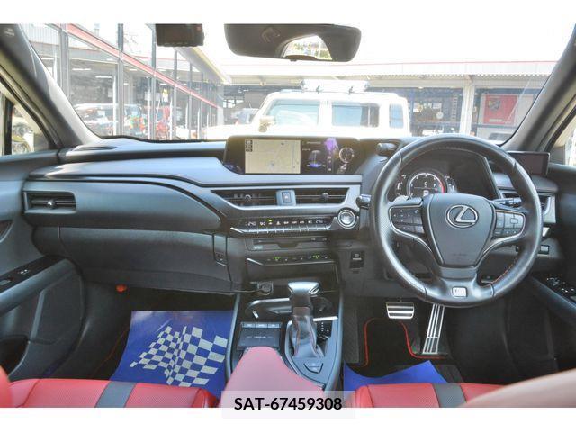 Lexus UX 2019-05 313557-6