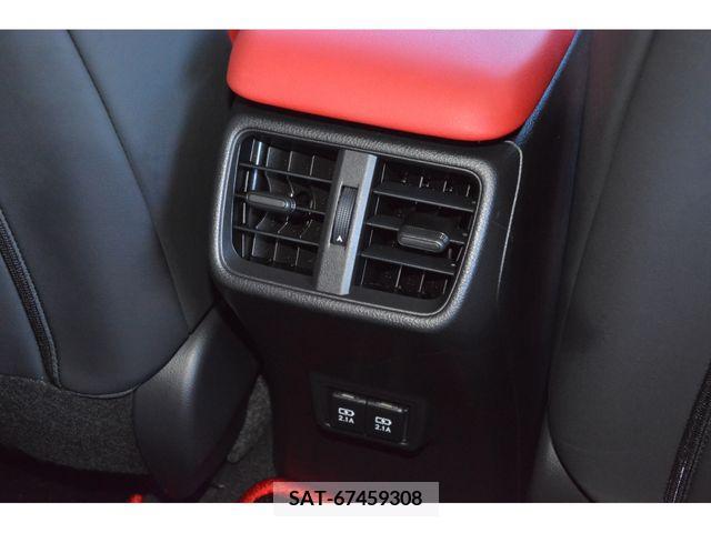 Lexus UX 2019-05 313557-16