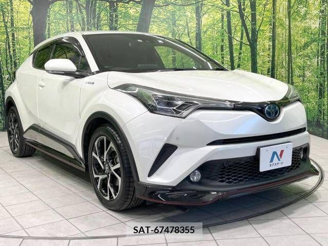 Toyota C-HR 2017-06 294989-16
