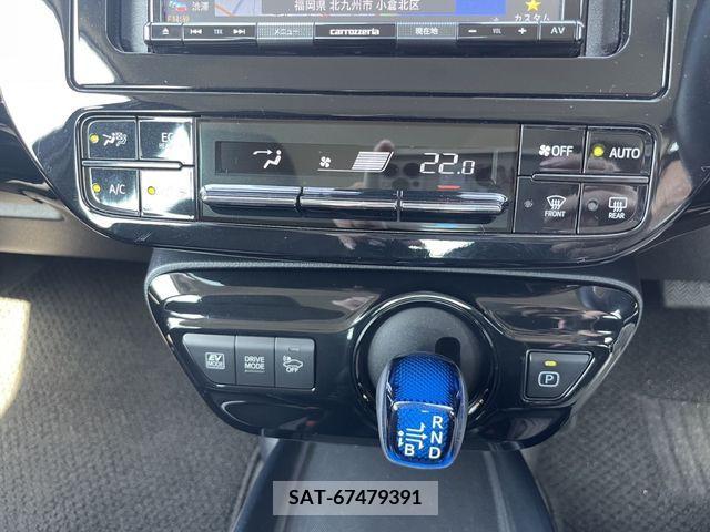 Toyota PRIUS 2019-11 322448-11