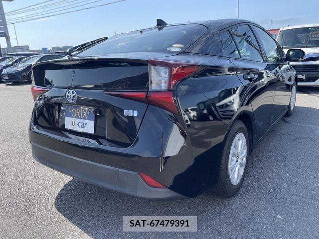 Toyota PRIUS 2019-11 322448-2
