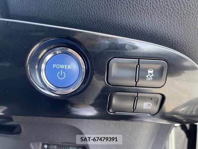 Toyota PRIUS 2019-11 322448-6