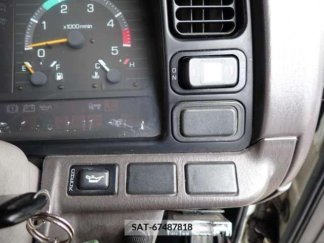 Mitsubishi CANTER GUTS 1995-03 302525-19