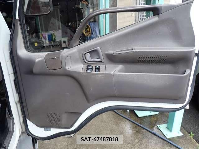 Mitsubishi CANTER GUTS 1995-03 302525-14