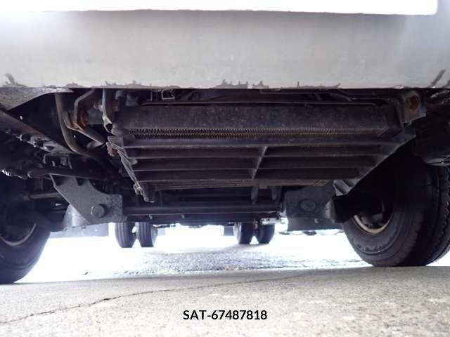 Mitsubishi CANTER GUTS 1995-03 302525-10