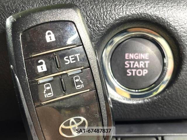 Toyota SIENTA 2021-02 368185-7