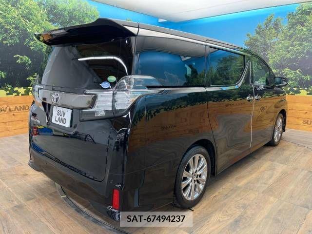 Toyota VELLFIRE 2017-03 299384-18