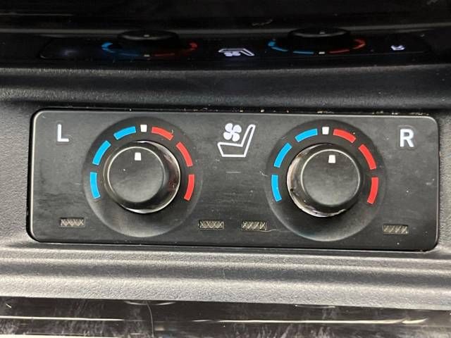 Toyota ALPHARD HYBRID 2023-01 184998-7