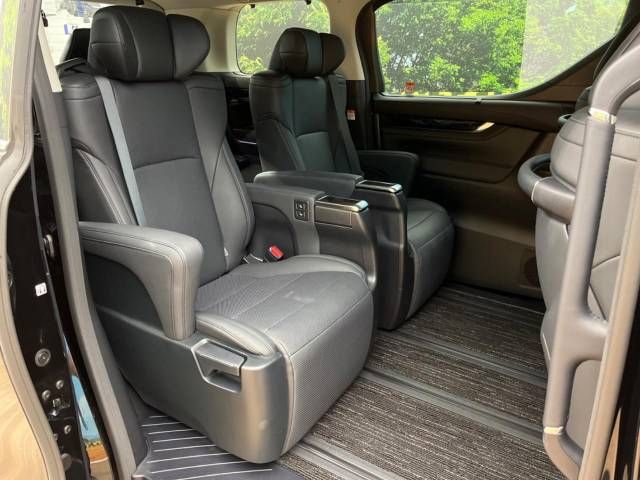 Toyota ALPHARD HYBRID 2023-01 184998-9